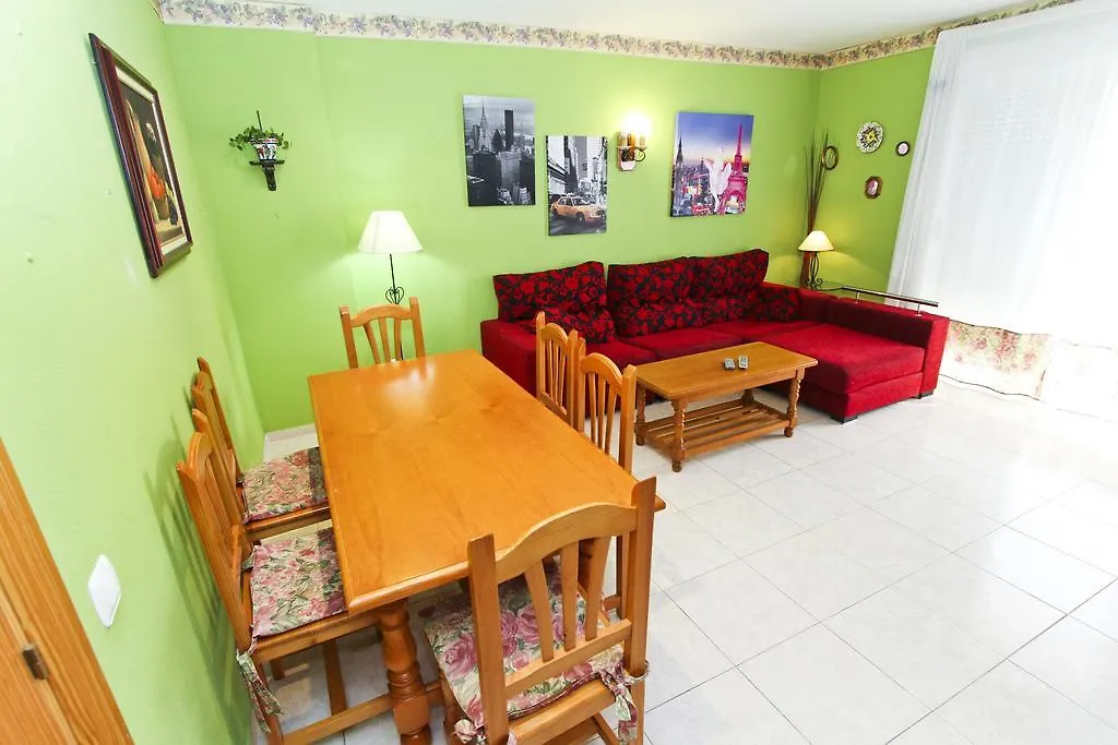 דירות לה פינדה Mar Pineda Planet Costa Dorada